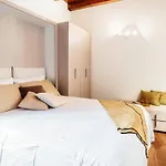 Del Pero Suite - By Myhomeincomo